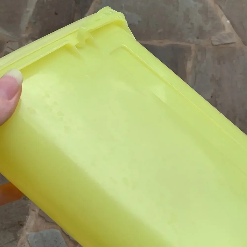 Vintage‎ yellow Tupperware pitcher